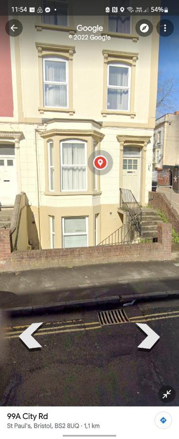 & Cosy Apartment In The Heart Of Stokes Croft Bristol Zewnętrze zdjęcie